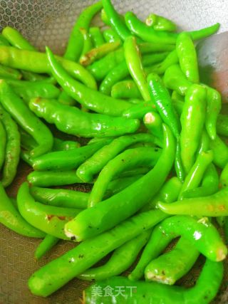 干煸青椒的做法步调：5