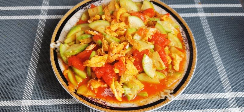 番茄西葫芦炒鸡蛋的做法