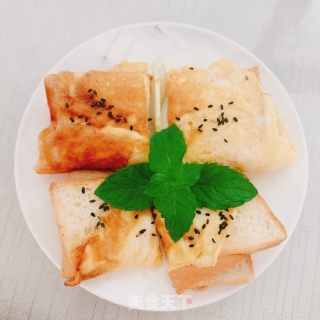 鸡蛋煎吐司的做法步调：12