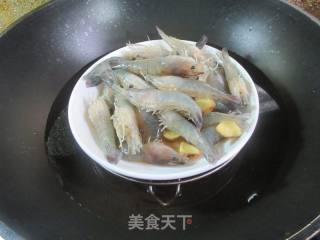 浑蒸年夜头虾的做法步调：4