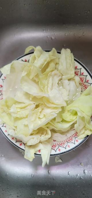 葱油淋脚撕包菜的做法步调：3