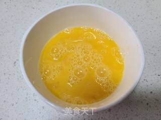 紫苏叶炒鸡蛋的做法步调：1