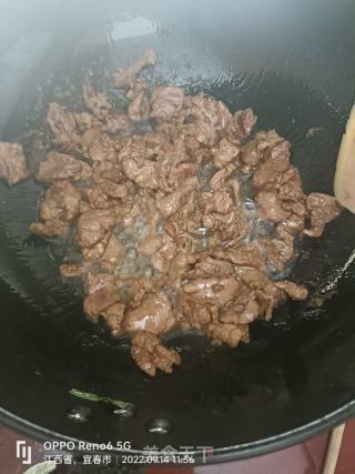 小炒牛肉的做法步调：5