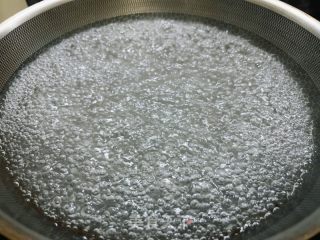 酸辣凉拌里的做法步调：7