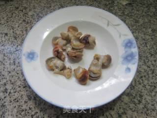 肉螺炒丝瓜的做法步调：2
