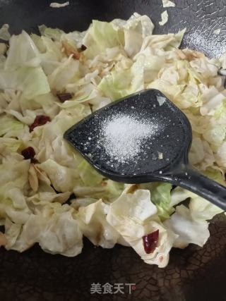 脚撕包菜的做法步调：8