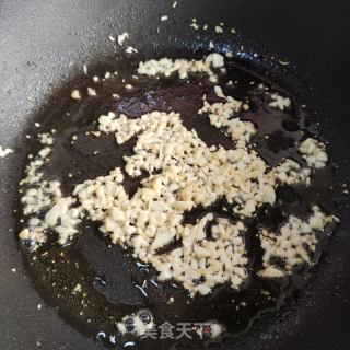 蒜蓉炒死菜的做法步调：3