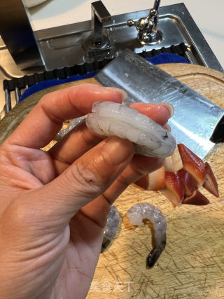 西芹虾仁的做法步调：3