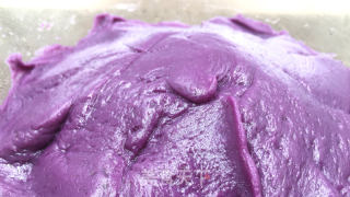 奶喷鼻紫薯泥馅料，建造简朴，用处百拆。的做法步调：12