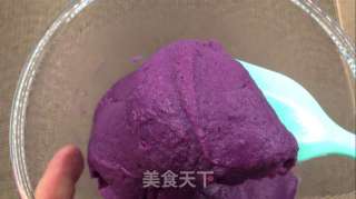 奶喷鼻紫薯泥馅料，建造简朴，用处百拆。的做法步调：11
