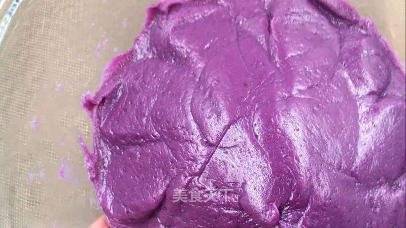 奶喷鼻紫薯泥馅料，建造简朴，用处百拆。的做法