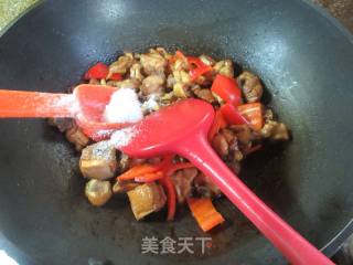 白椒牛蛙鸡的做法步调：12