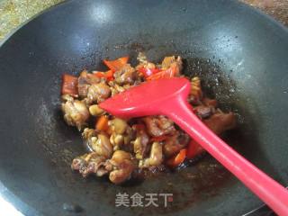 白椒牛蛙鸡的做法步调：13