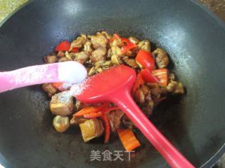 白椒牛蛙鸡的做法步调：11