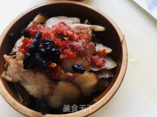 茶树菇蒸腊肉的做法步调：7
