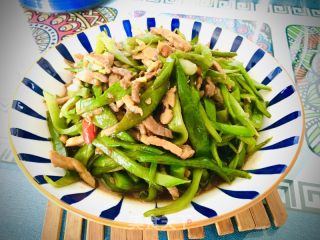 刀豆炒肉丝的做法步调：14