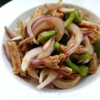 蚝油拌洋葱的做法步调：9