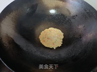 洋葱鸡蛋饼的做法步调：7