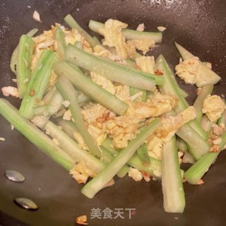 丝瓜炒鸡蛋的做法步调：7
