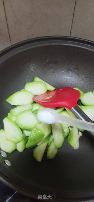 鸡汤烧丝瓜的做法步调：3