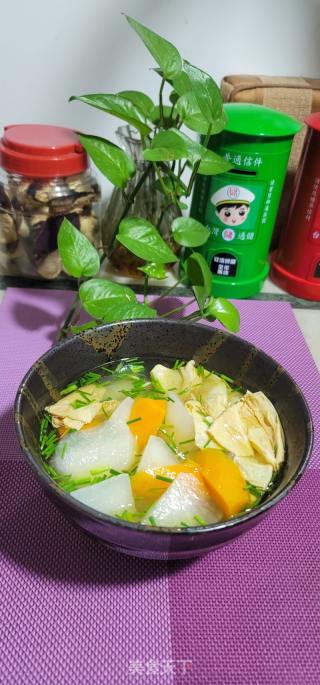下汤煮萝卜腐竹的做法步调：7