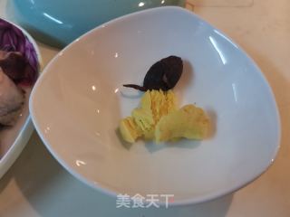 芋女鸡的做法步调：1