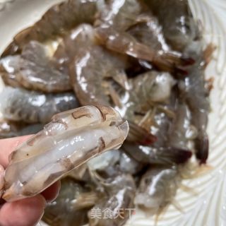 家常炒虾仁的做法步调：2