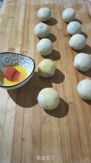 蛋黄酥的做法步调：17