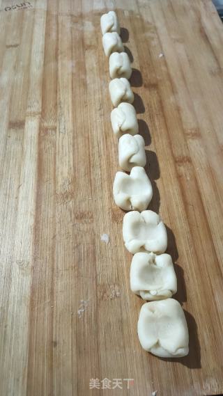 蛋黄酥的做法步调：13