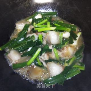 五花肉炒蒜苗的做法步调：9