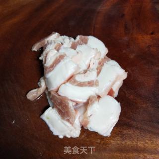 五花肉炒蒜苗的做法步调：3