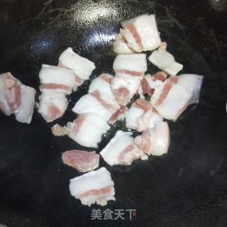 五花肉炒蒜苗的做法步调：4
