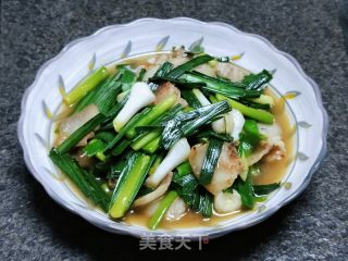五花肉炒蒜苗的做法步调：10