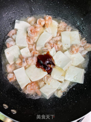 虾仁豆腐的做法步调：7