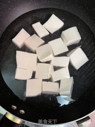 虾仁豆腐的做法步调：4