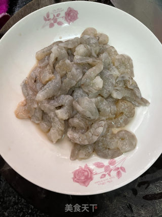 虾仁豆腐的做法步调：1