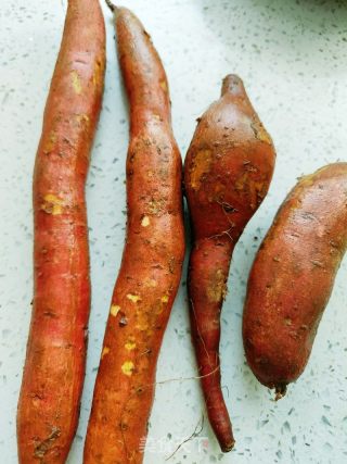 焖白薯的做法步调：1