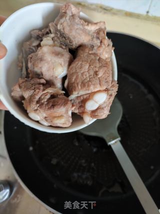 糖醋排骨的做法步调：3