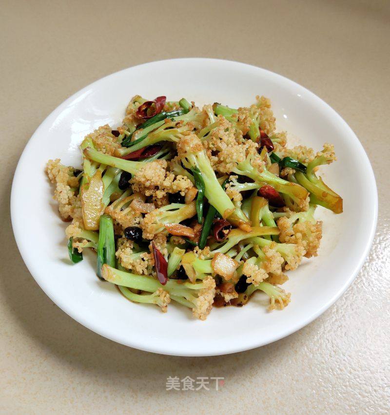 豉喷鼻炒菜花的做法