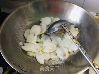 浑炒山药的做法步调：5