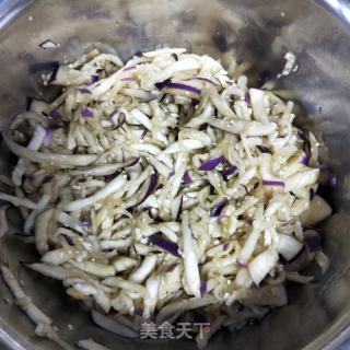 猪肉茄子馅蒸饺的做法步调：4