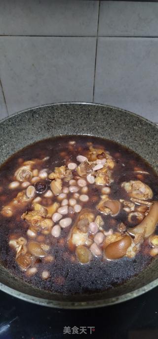 花死焖猪蹄的做法步调：8