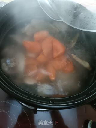 山药骨头汤的做法步调：7