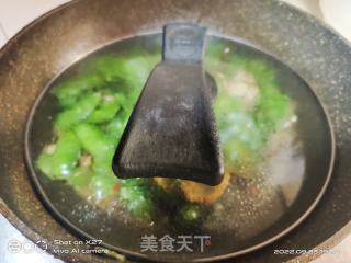 五花肉炒藊豆的做法步调：7