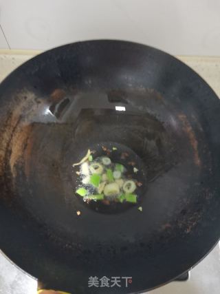 西白柿鸡蛋烩饼的做法步调：4