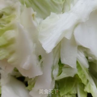 猪肉利剑菜炖灰树花的做法步调：3