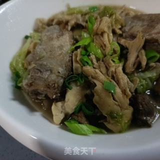 猪肉利剑菜炖灰树花的做法步调：14