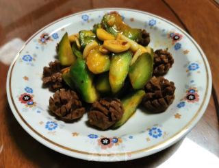 丝瓜炒牛肉丸的做法步调：7