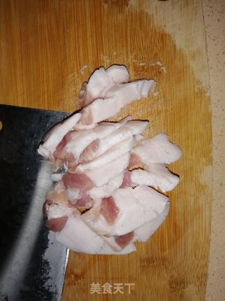 五花肉烧萝卜片的做法步调：3