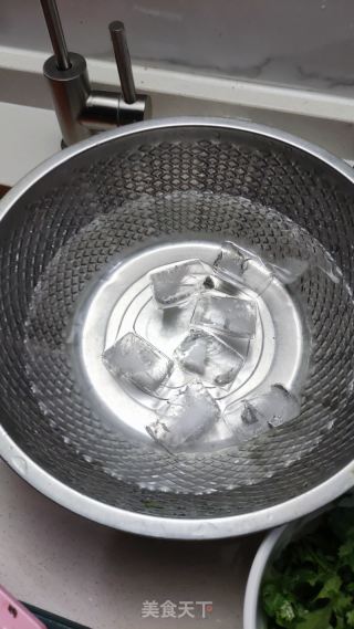 捞汁海陈的做法步调：5